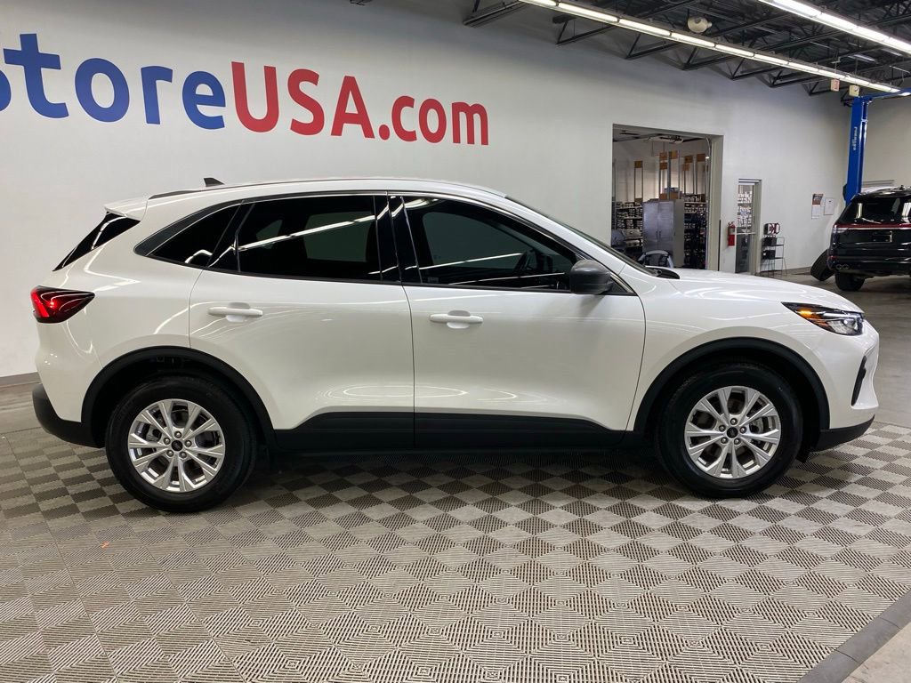 Used 2023 Ford Escape Active FWD image 11