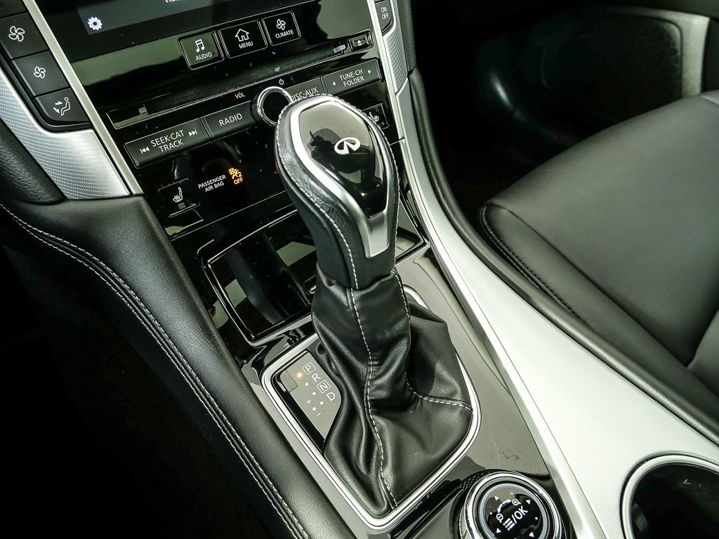 Used 2019 INFINITI Q50 Luxe w/ Essential Package (3.0T Luxe) image 16