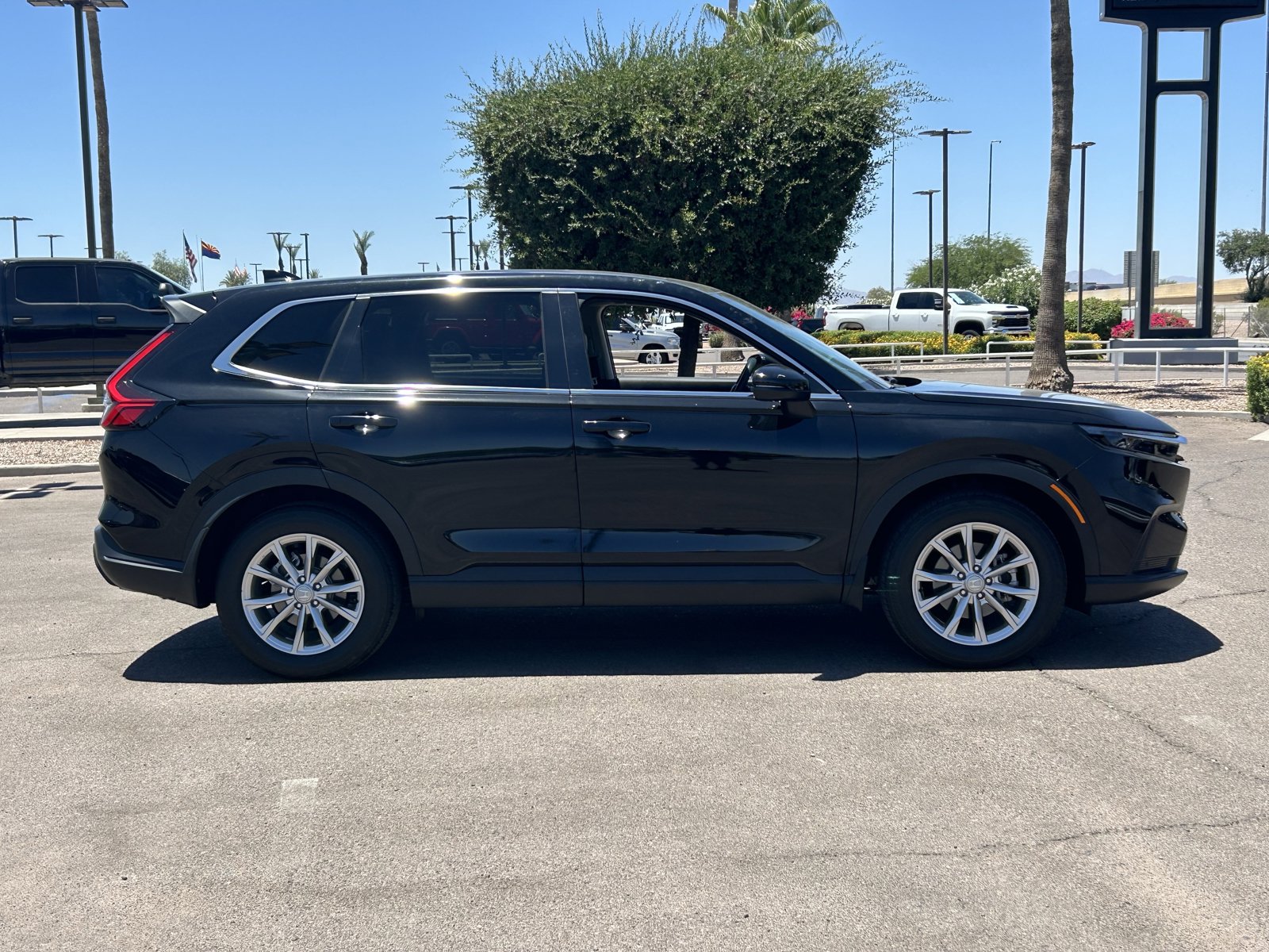 Used 2024 Honda CR-V EX-L image 6