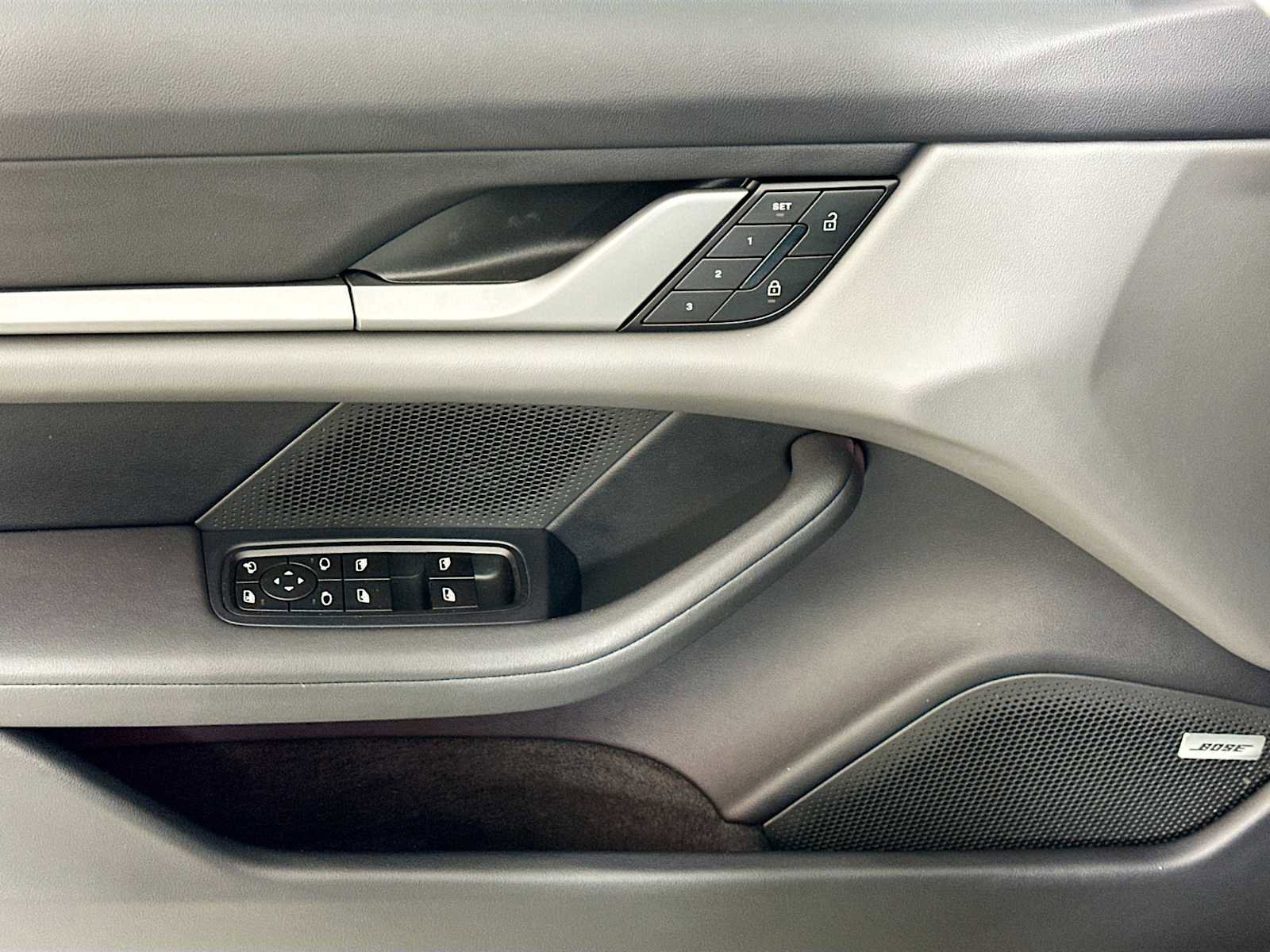 Certified 2025 Porsche Taycan image 11