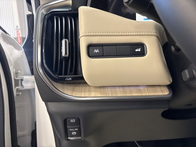 New 2026 Nissan Armada Platinum image 19