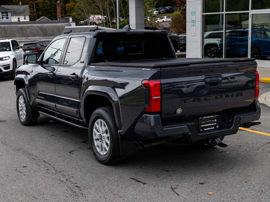 Used 2024 Toyota Tacoma SR5 AWD/4WD image 6