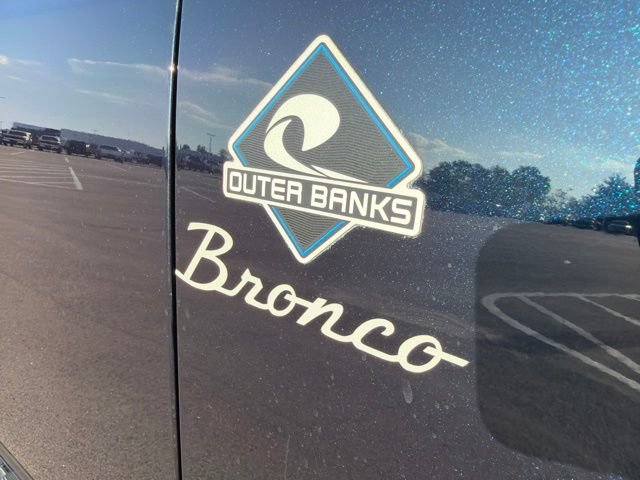 Used 2021 Ford Bronco Outer Banks AWD/4WD image 5