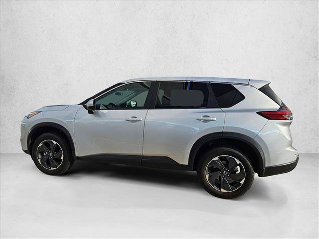 Used 2024 Nissan Rogue SV image 8