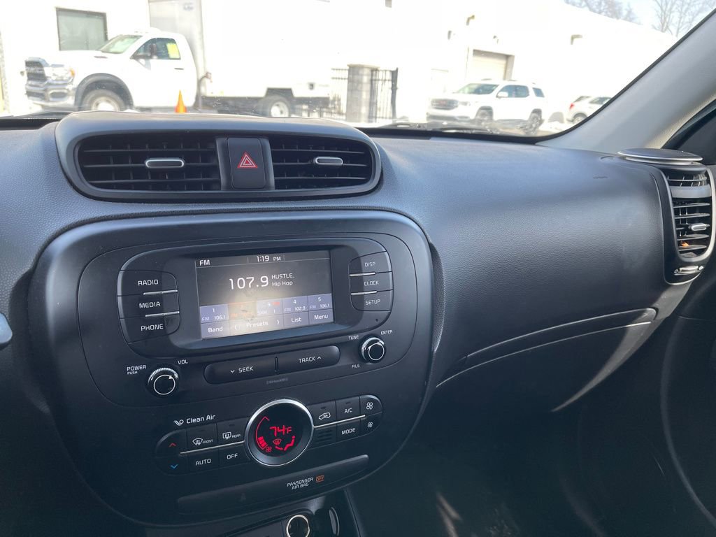 Used 2017 Kia Soul + w/ Designer's Package image 10