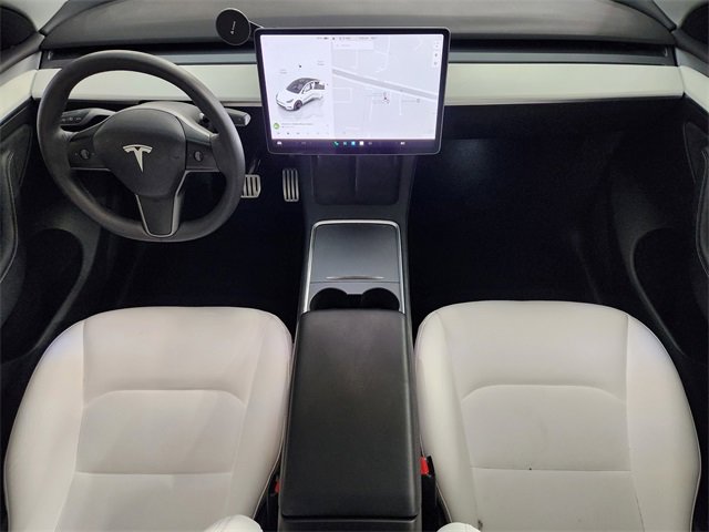 Used 2022 Tesla Model Y Performance image 4