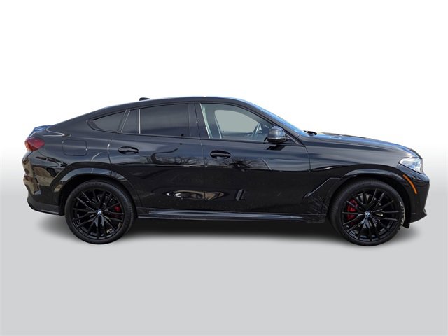 Used 2023 BMW X6 xDrive40i w/ Executive Package image 3