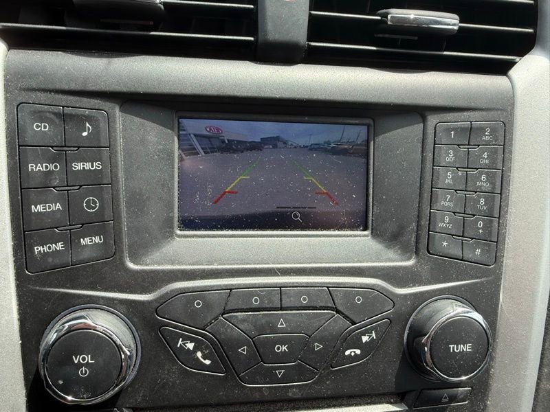 Used 2016 Ford Fusion SE FWD image 12