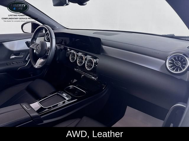 Used 2025 Mercedes-Benz CLA 250 4MATIC image 27