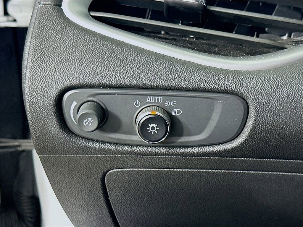 Used 2023 Chevrolet Malibu LT image 21