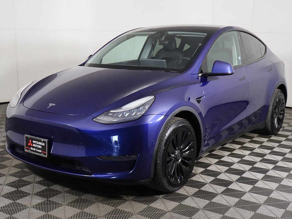 Used 2020 Tesla Model Y Long Range image 9
