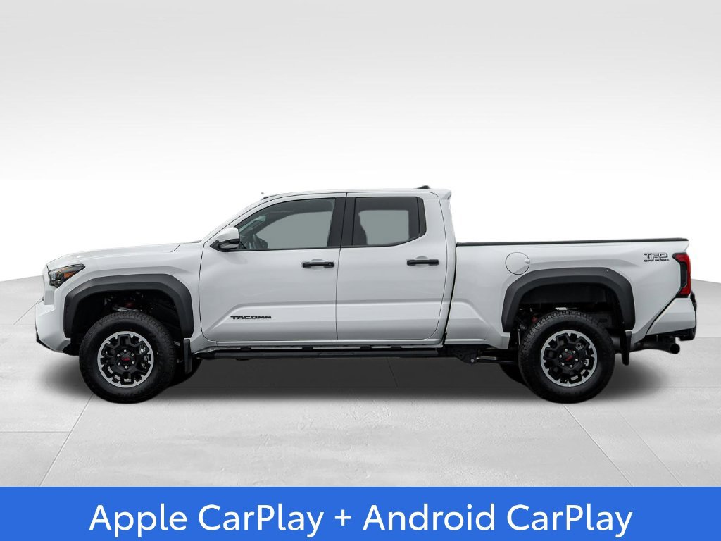 Certified 2025 Toyota Tacoma TRD Off-Road AWD/4WD image 4