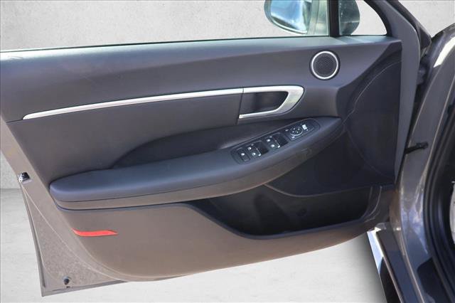 Used 2020 Hyundai Sonata SEL w/ Convenience Package FWD image 12