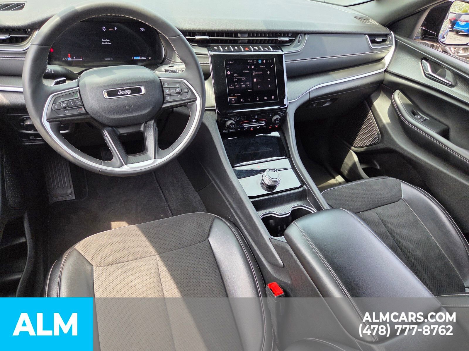 Used 2024 Jeep Grand Cherokee Altitude image 9