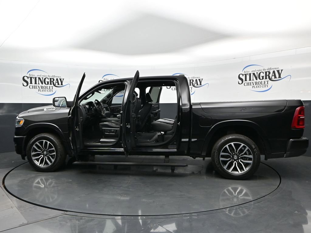 Used 2025 RAM 1500 Limited w/ Body Color Bumper Group image 28