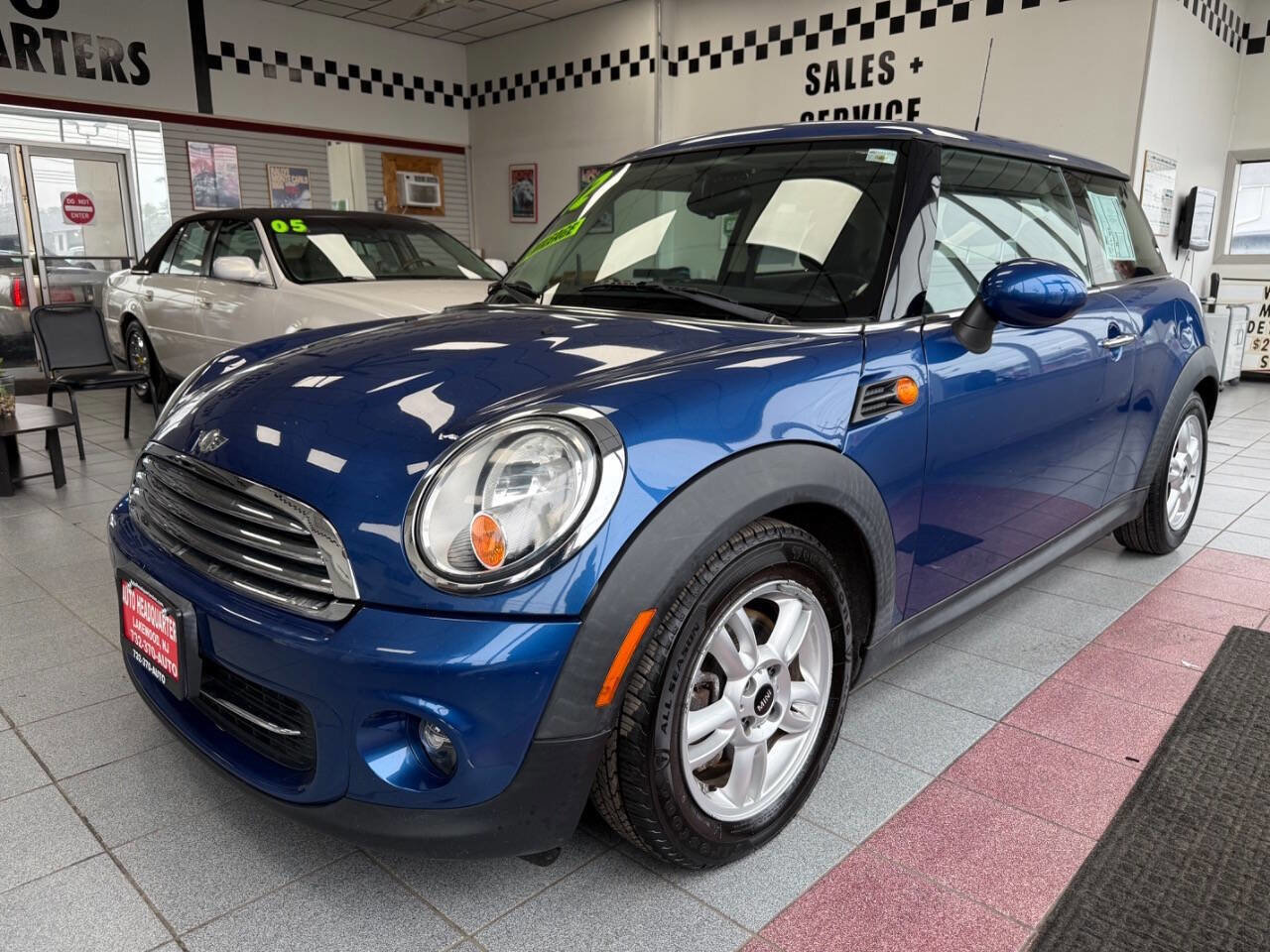 Used 2012 MINI Cooper Hardtop image 1