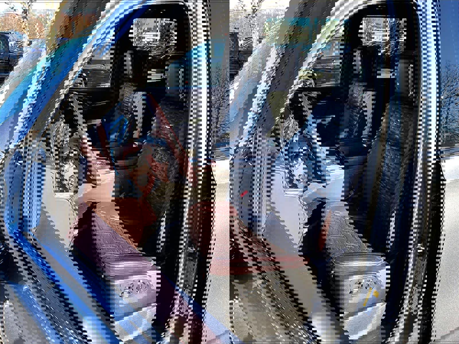 Used 2021 Cadillac Escalade Sport Platinum w/ Heavy-Duty Trailer Package image 10