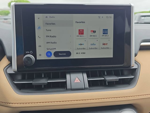 Used 2025 Toyota RAV4 LE image 20