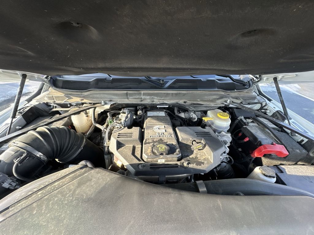 Used 2024 RAM 3500 Tradesman w/ Chrome Appearance Group image 24