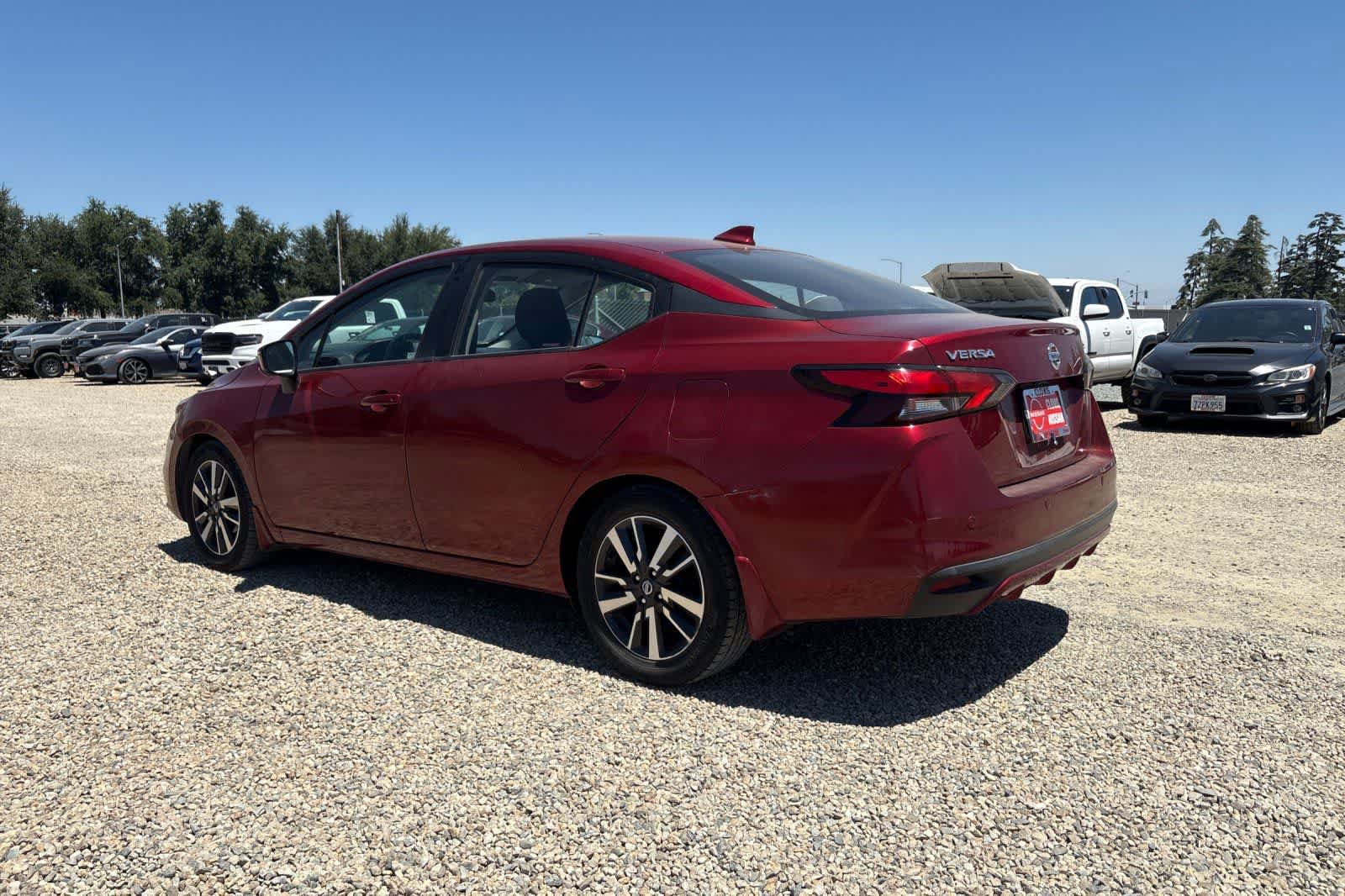 Used 2020 Nissan Versa SV FWD image 7