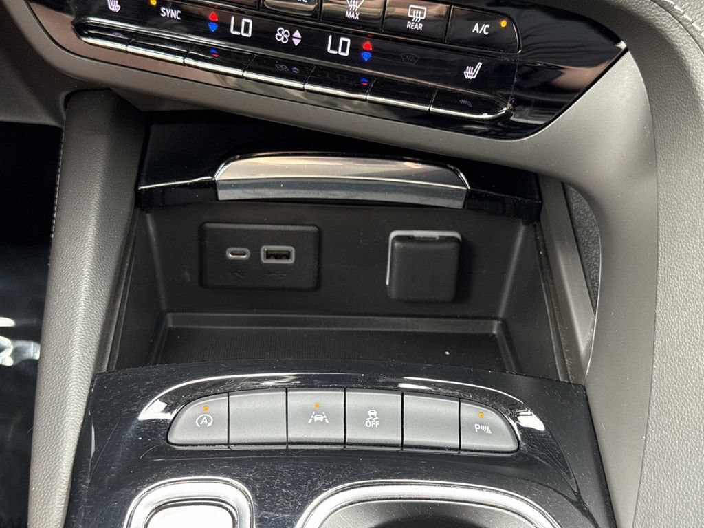 Used 2022 Buick Envision Preferred FWD image 7
