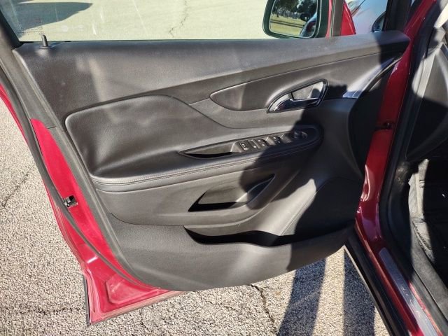Used 2018 Buick Encore Preferred image 10