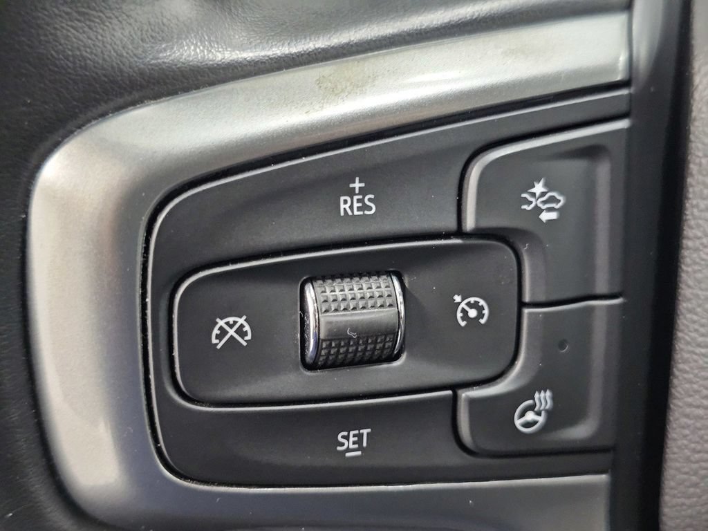 Used 2024 Chevrolet Silverado 1500 LT AWD/4WD image 32