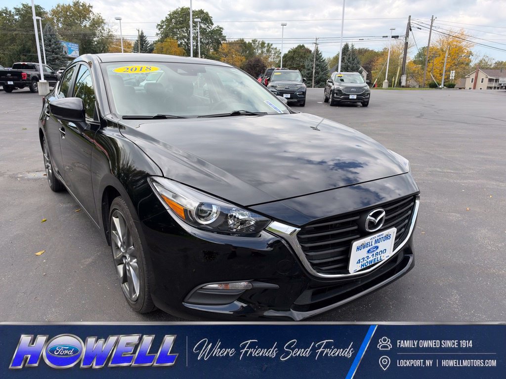 Used 2018 MAZDA MAZDA3 Touring FWD image 1