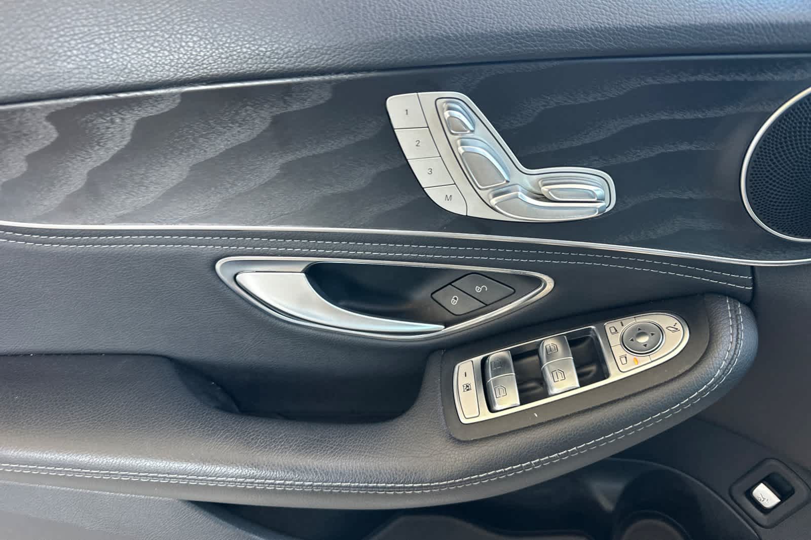 Used 2016 Mercedes-Benz C 300 Sedan image 10
