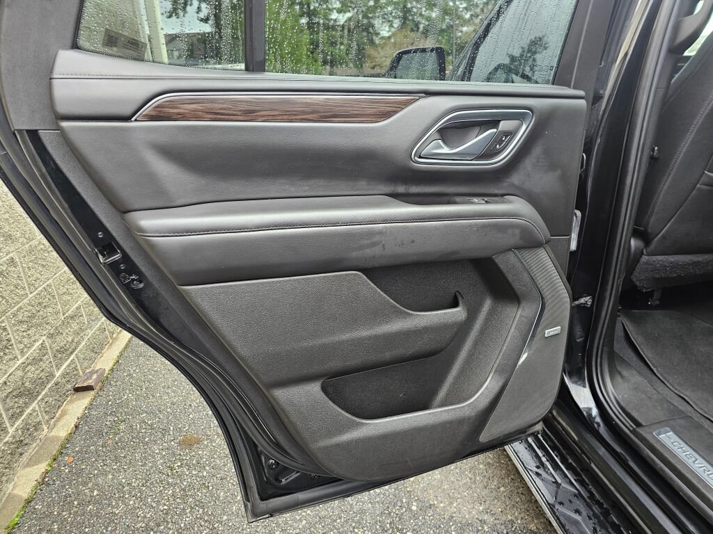 Used 2022 Chevrolet Tahoe LT w/ LT Signature Plus Package image 20