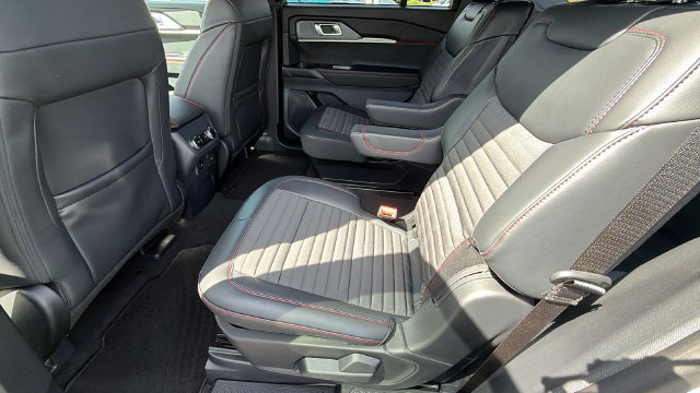 New 2027 Ford Explorer ST-Line AWD/4WD image 16