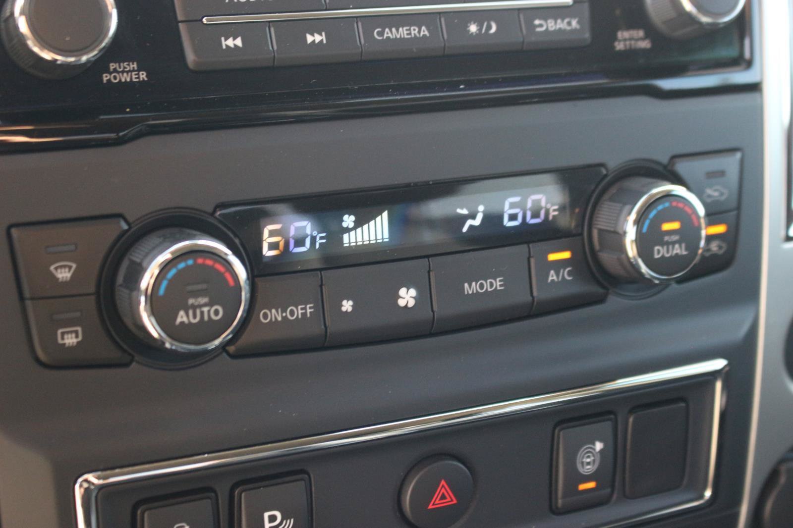 Used 2021 Nissan Titan SV w/ SV Convenience Package AWD/4WD image 26