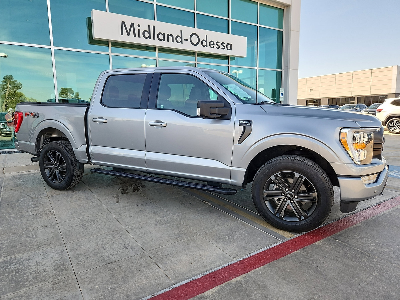 Used 2022 Ford F150 XLT w/ Equipment Group 302A High image 8