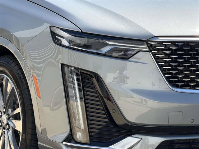 Used 2025 Cadillac XT6 Premium Luxury AWD/4WD image 12