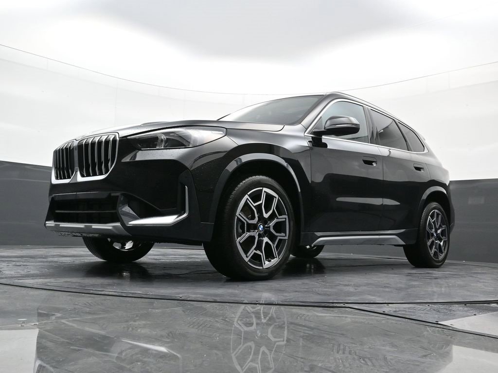 New 2025 BMW X1 xDrive28i w/ Convenience Package image 32