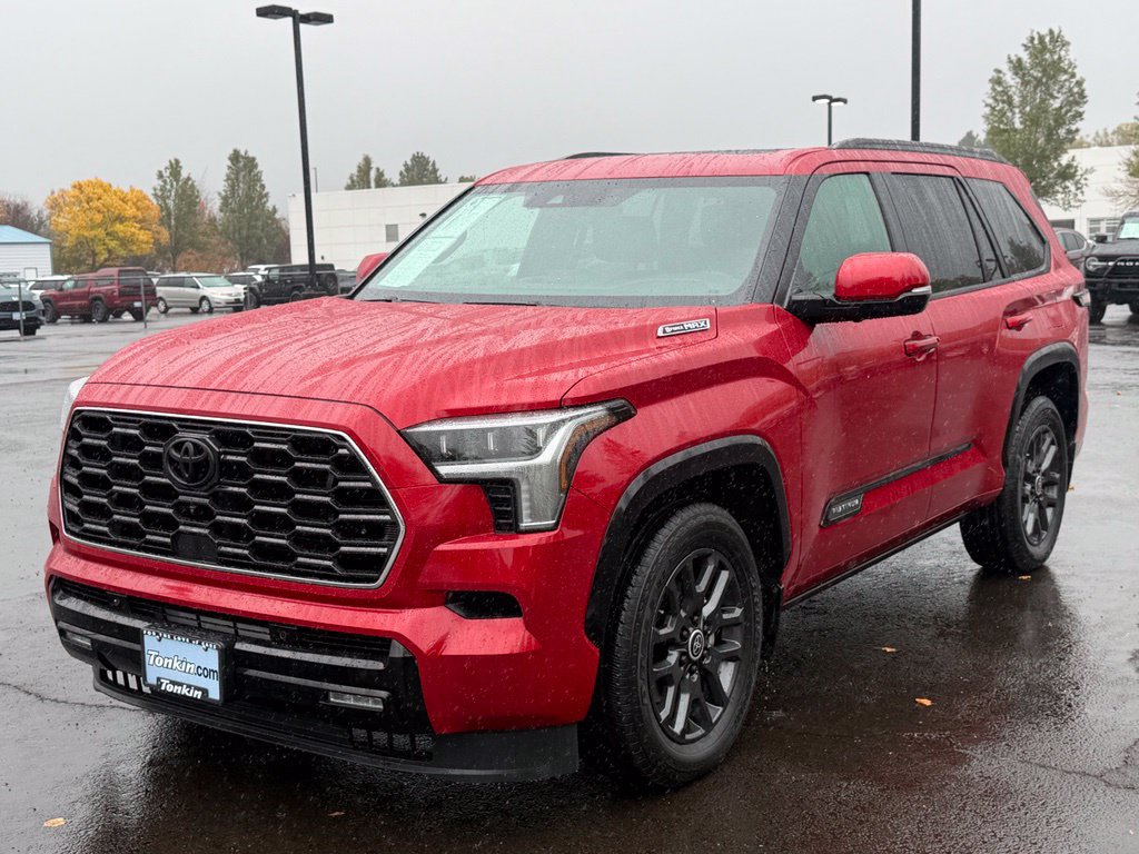 Used 2024 Toyota Sequoia Platinum AWD/4WD image 4