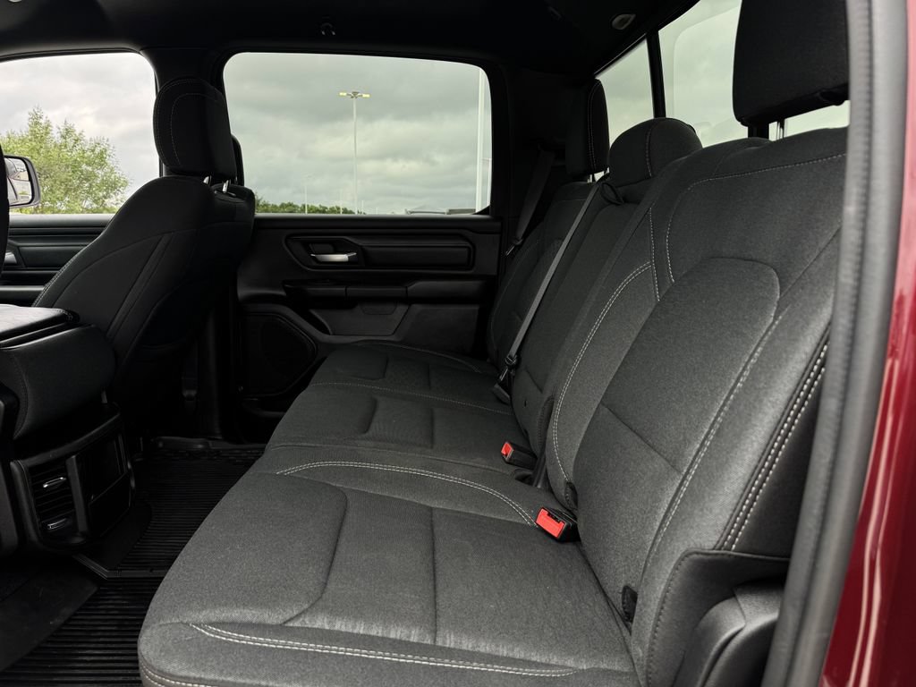 Used 2025 RAM 1500 Warlock AWD/4WD image 27