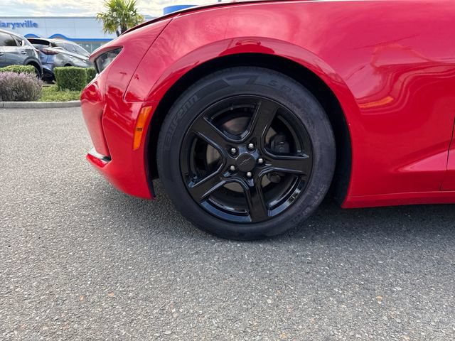 Used 2020 Chevrolet Camaro LT RWD image 39