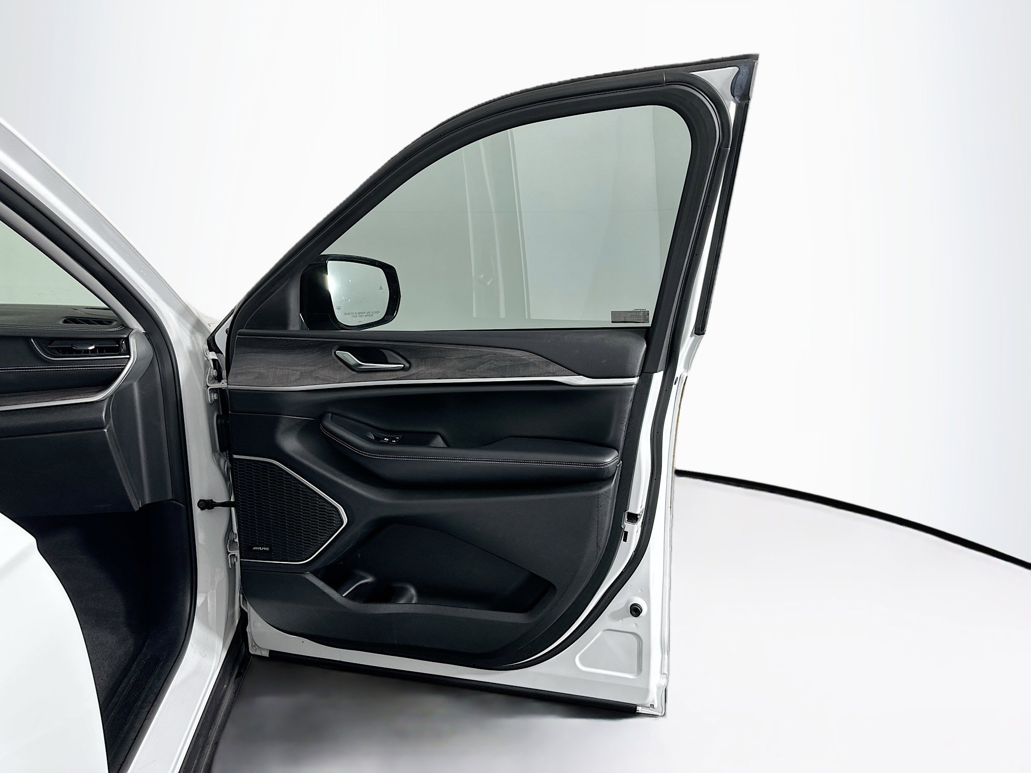 Used 2021 Jeep Grand Cherokee L Limited image 35