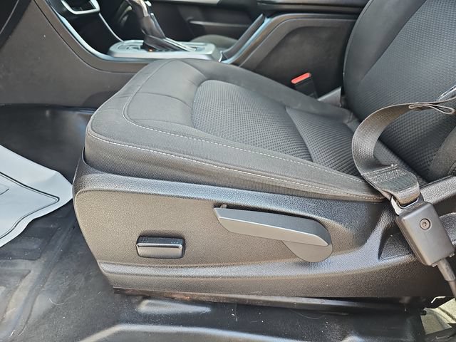 Used 2022 Chevrolet Colorado LT w/ Fleet Safety Package RWD image 15
