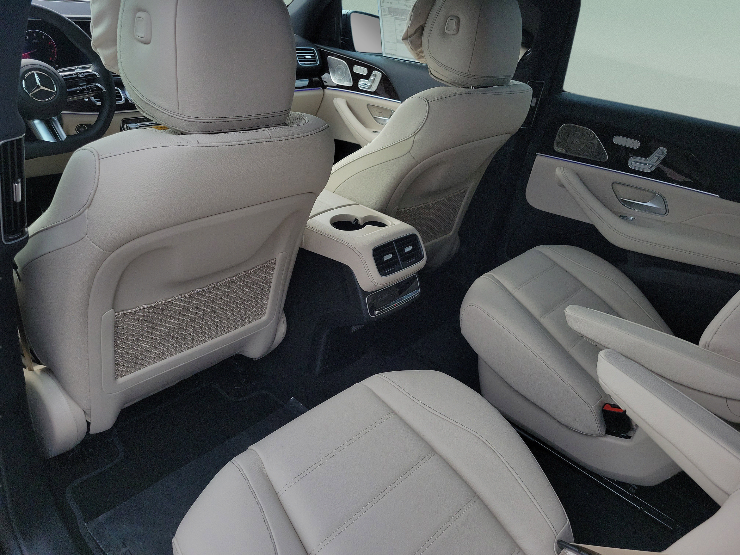 New 2026 Mercedes-Benz GLS 450 4MATIC image 11