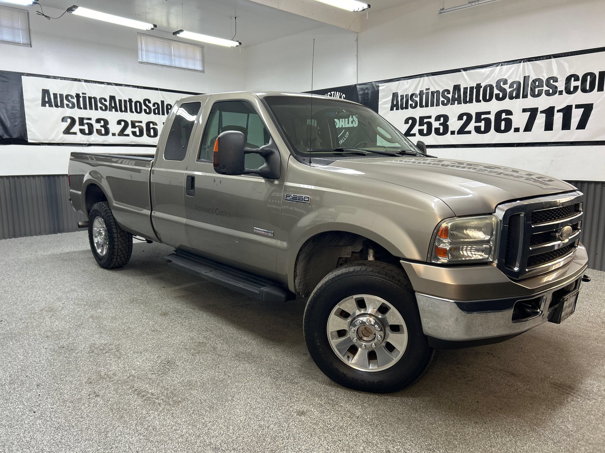 Used 2006 Ford F250 XLT AWD/4WD image 1