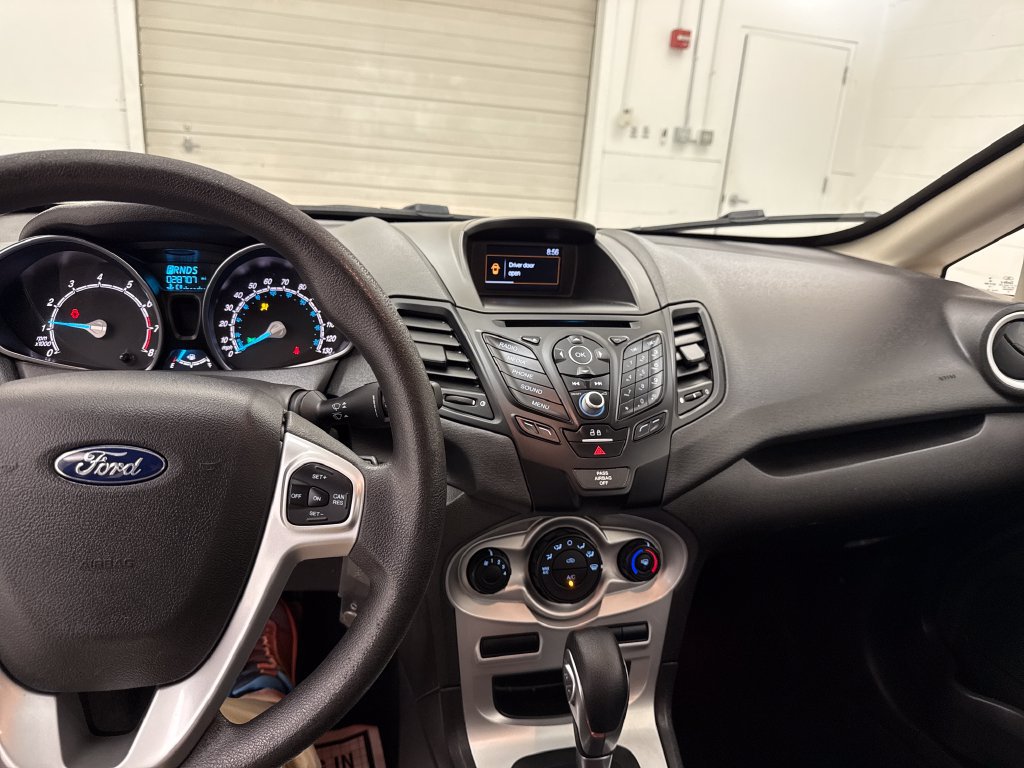 Used 2018 Ford Fiesta SE FWD image 14