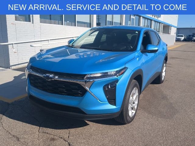 Used 2025 Chevrolet Trax LS w/ LS Convenience Package