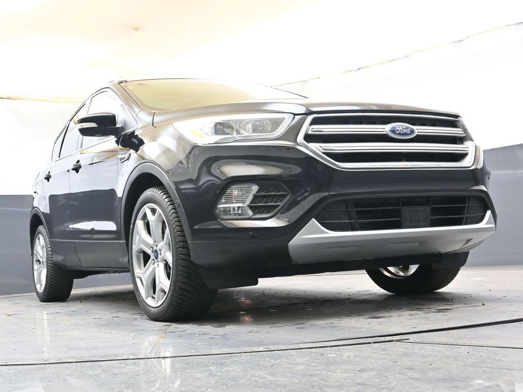 Used 2019 Ford Escape Titanium AWD/4WD image 36