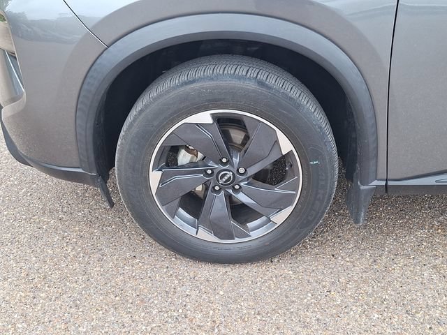 Certified 2024 Nissan Rogue SV w/ SV Premium Package FWD image 28