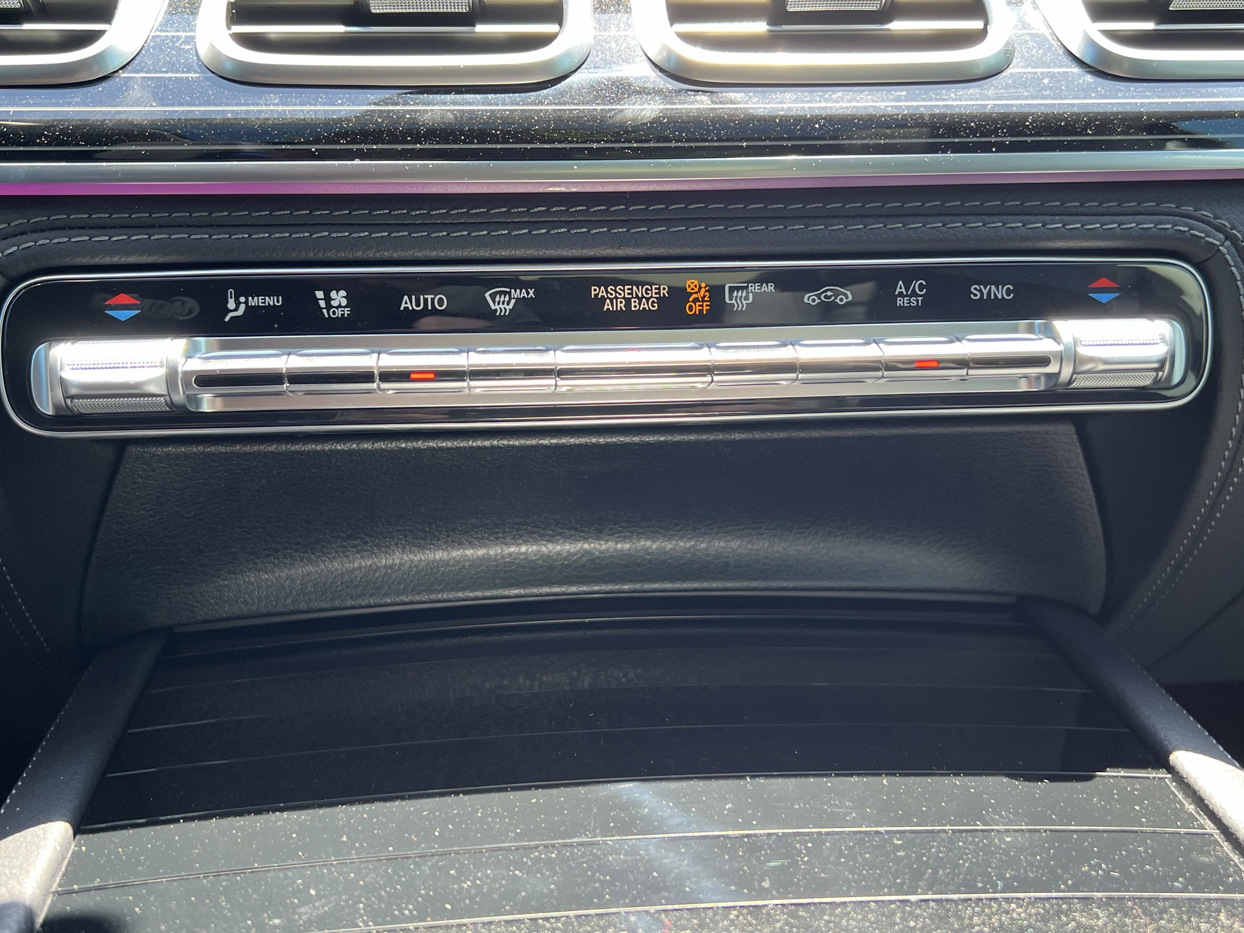 Used 2026 Mercedes-Benz GLS 580 4MATIC image 32