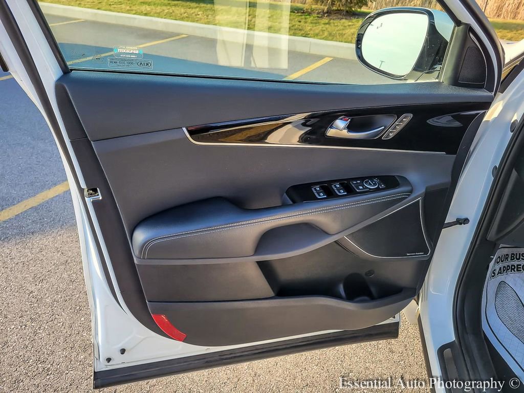Used 2019 Kia Sorento SX image 27
