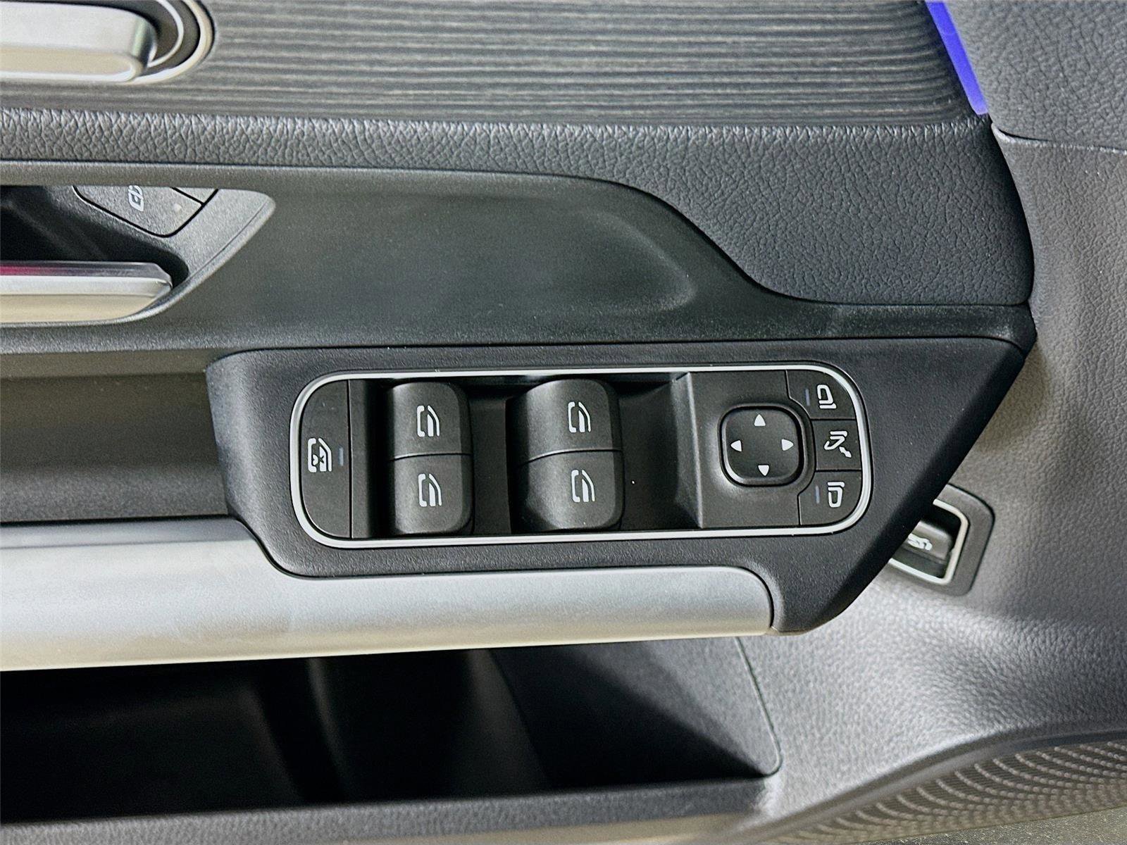 Certified 2023 Mercedes-Benz GLA 250 4MATIC w/ Premium Package image 23