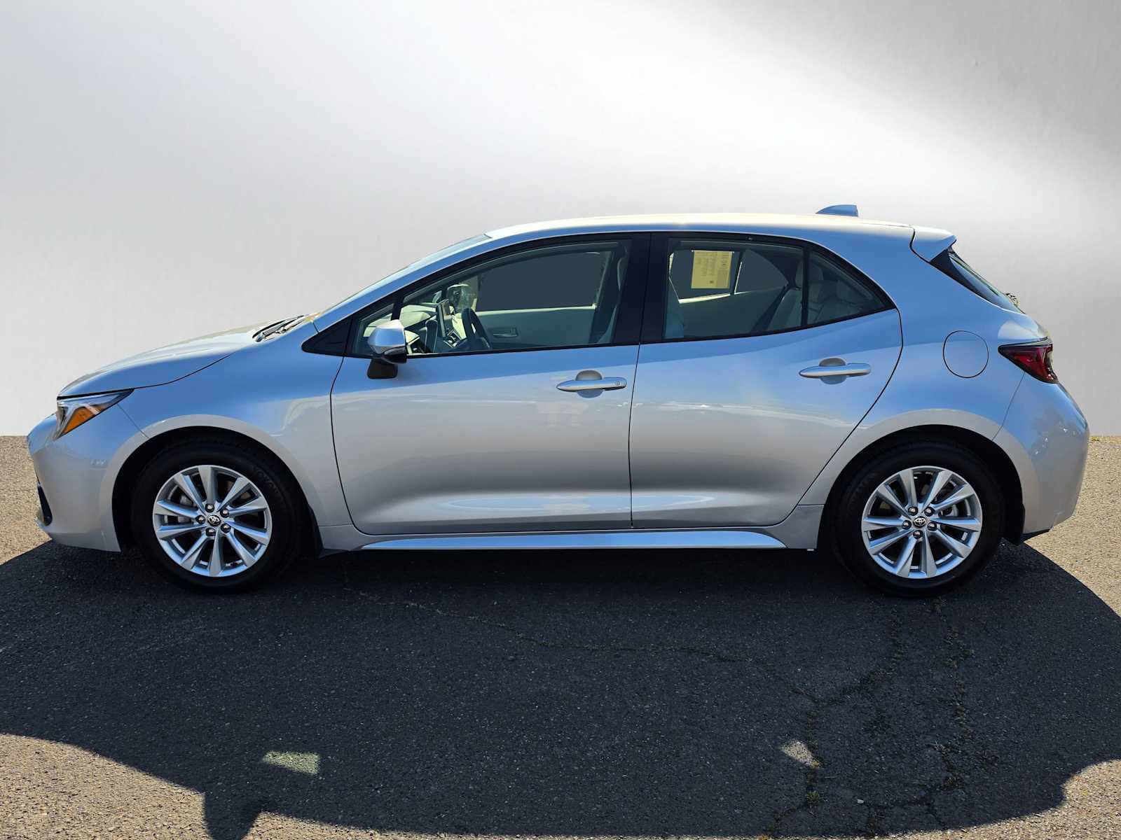 Certified 2024 Toyota Corolla SE FWD image 6